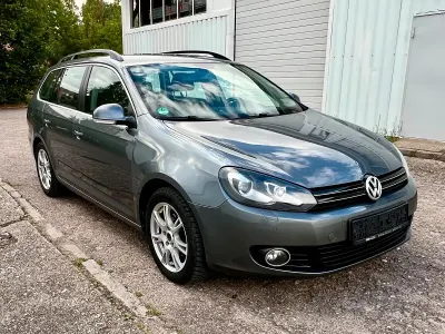 Gebraucht VW Golf VI Comfortline 102 PS (75 kW) 2010 Grau Kombi