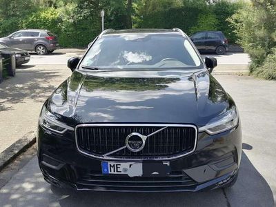 Gebraucht Volvo XC60 Momentum 150 PS (110 kW) 2018 Schwarz SUV