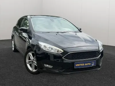 Gebraucht Ford Focus Business Edition 125 PS (91 kW) 2016 Schwarz Limousine