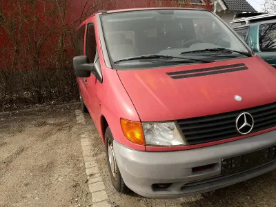 Gebraucht Mercedes Vito 98 PS (72 kW) 1996 Rot Van