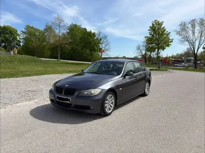 Gebraucht BMW 318 129 PS (94 kW) 2006 Grau Limousine