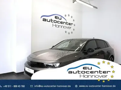Gebraucht Opel Astra 131 PS (96 kW) 2024 Grau Kleinwagen