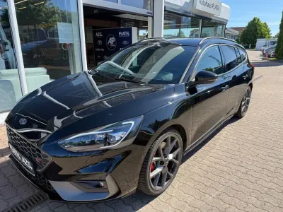 Gebraucht Ford Focus ST 280 PS (205 kW) 2019 Schwarz Limousine