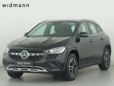 Gebraucht Mercedes GLA200 Style 150 PS (110 kW) 2023 Unilack nachtschwarz SUV