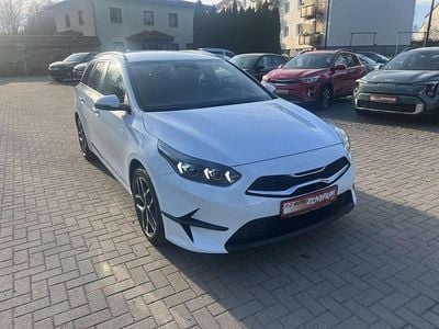 Neu Kia Ceed Sportswagon 140 PS (102 kW) 2026 Weiß Kombi