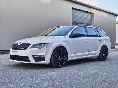 Gebraucht Skoda Octavia RS 184 PS (135 kW) 2015 Weiß Kleinwagen