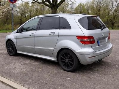 Second-hand Mercedes B180 109 CP (80 kW) 2006 Argintiu Monovolum