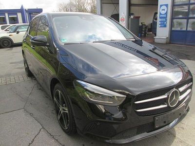Second-hand Mercedes E250 160 CP (117 kW) 2022 Negru Berlinǎ
