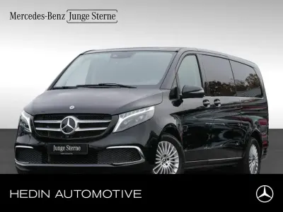 Gebraucht Mercedes V300 Avantgarde Edition 237 PS (174 kW) 2024 Schwarz Van / Kleinbus