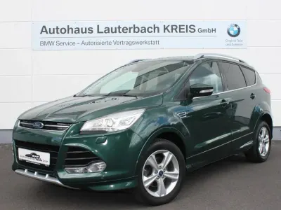 Gebraucht Ford Kuga Individual 150 PS (110 kW) 2016 Grün SUV