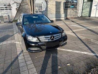 Schwarz Gebraucht 2012 Mercedes C180 Avantgarde Limousine | 10.499 € (Fairer Preis)