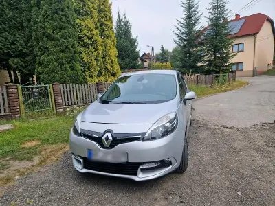 Usata Renault Grand Scénic III 110 CV (80 kW) 2014 Argento Monovolume