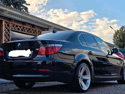 BMW 525