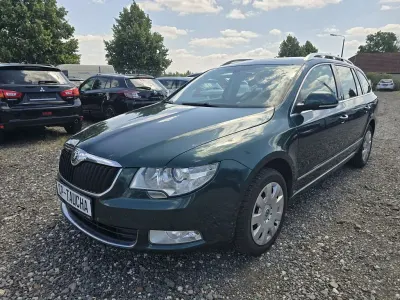 Gebraucht Skoda Superb Elegance 170 PS (125 kW) 2010 Grün Kombi