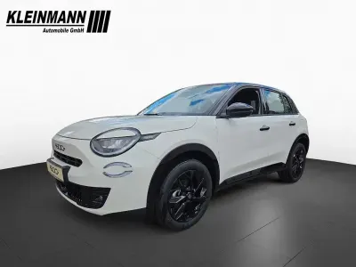 Neu Fiat 600 Street 101 PS (74 kW) 2026 Weiß SUV
