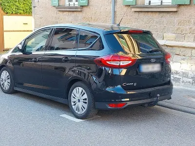 Käytetty Ford C-MAX
