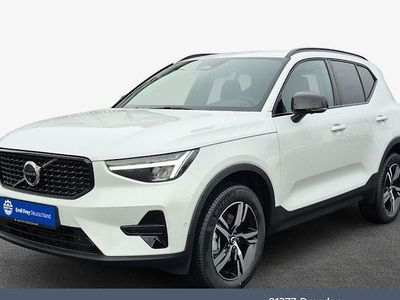 Neu Volvo XC40 Plus 163 PS (119 kW) 2026 Weiß SUV