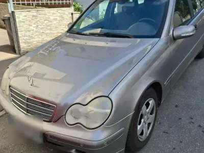 Usata Mercedes C220 Elegance 194 CV (142 kW) 2004 Station wagon