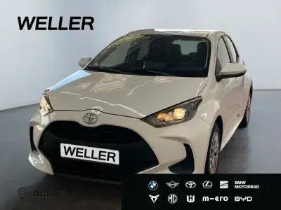 Gebraucht Toyota Yaris Comfort 72 PS (52 kW) 2023 Weiß Kleinwagen