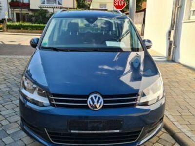 Gebraucht VW Sharan Comfortline 150 PS (110 kW) 2016 Blau metallic Van / Kleinbus