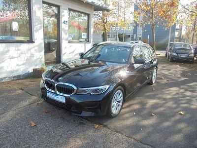 Second-hand BMW 318 Advantage 150 CP (110 kW) 2022 Negru Break