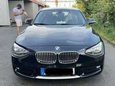 Gebraucht BMW 118 Urban Line 170 PS (125 kW) 2014 Schwarz Kleinwagen