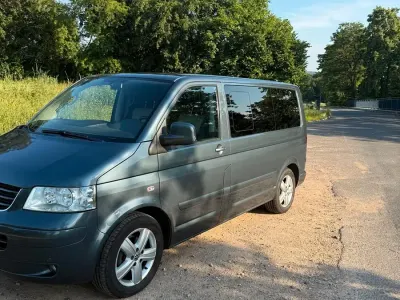 Gebraucht VW Multivan 131 PS (96 kW) 2008 Grau Van / Kleinbus