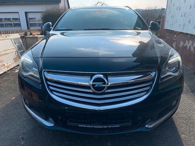Gebraucht Opel Insignia 140 PS (102 kW) 2015 Grün Kombi