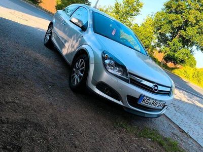 Opel Astra GTC
