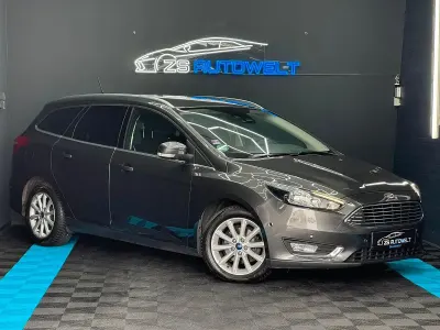 Gebraucht Ford Focus Titanium 125 PS (91 kW) 2018 Grau Kombi