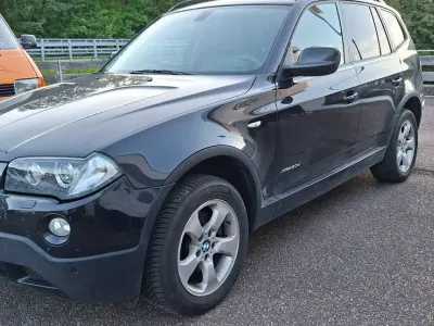 Gebraucht BMW X3 Exclusive 177 PS (130 kW) 2010 Schwarz SUV