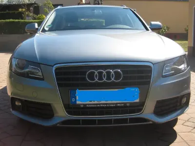 Gebraucht Audi A4 Attraction 136 PS (100 kW) 2011 Silber Kombi