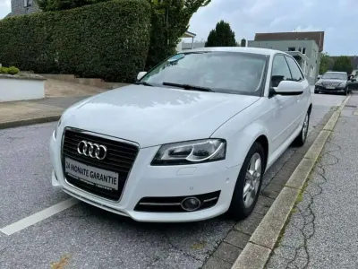 Gebraucht Audi A3 Ambition 125 PS (91 kW) 2011 Weiß Kleinwagen