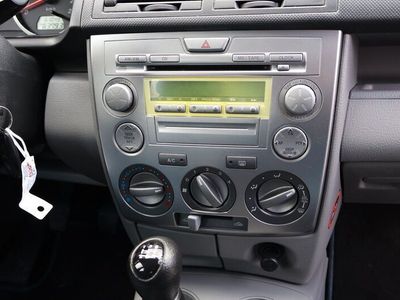 gebraucht Mazda 2 Lim. 1.4 Active Klima Tüv Neu 1.Hand
