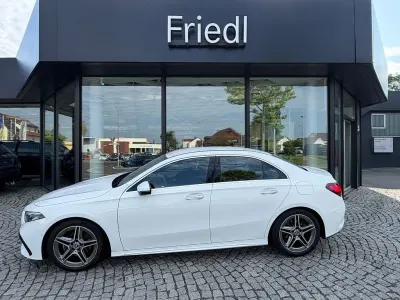 Gebraucht Mercedes A200 AMG 163 PS (119 kW) 2024 Weiß Limousine