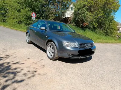 Gebraucht Audi A4 130 PS (95 kW) 2001 Grau Limousine