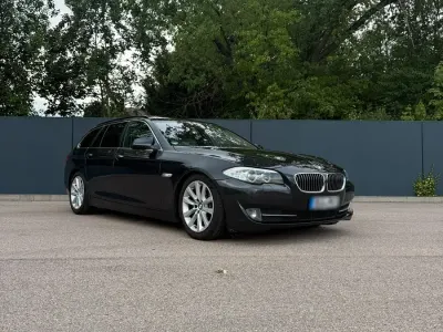 Gebraucht BMW 520 184 PS (135 kW) 2012 Grau Kombi