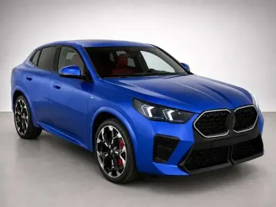 Gebraucht BMW X2 M Sport 156 PS (114 kW) 2025 Portimao blau metallic SUV