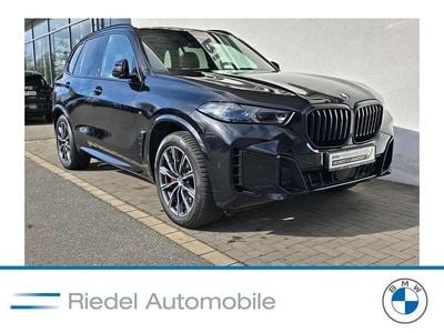 Gebraucht BMW X5 M Sport 298 PS (219 kW) 2025 Black sapphire metallic SUV