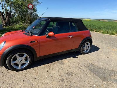 Second-hand Mini Cooper Cabriolet 116 CP (85 kW) 2005 Portocaliu Cabrio