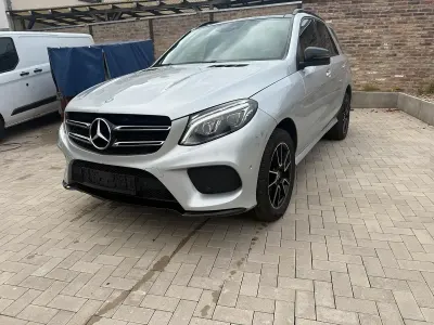 Gebraucht Mercedes GLE250 AMG line 204 PS (150 kW) 2017 Silber SUV