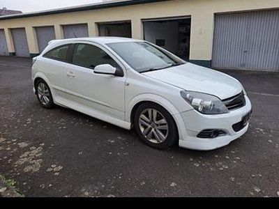 Gebraucht Opel Astra GTC OPC 140 PS (102 kW) 2009 Weiß Coupé