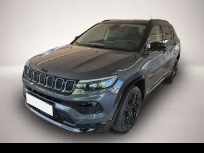 Gebraucht Jeep Compass 131 PS (96 kW) 2024 Grau SUV