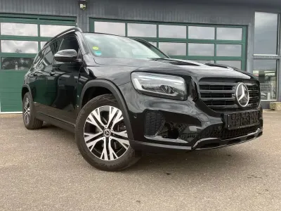 Gebraucht Mercedes GLB200 Night 150 PS (110 kW) 2024 Nachtschwarz  unilack SUV