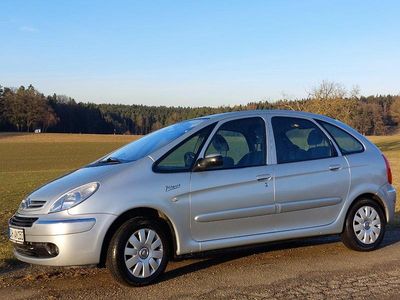 Silber Gebraucht 2005 Citroën Xsara Picasso Exclusive Van / Kleinbus | 3.100 € (Teuer)