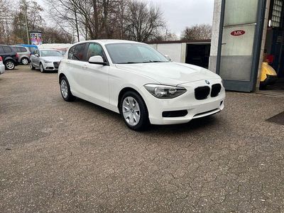 Gebraucht BMW 116 Advantage 136 PS (100 kW) 2014 Weiß Kleinwagen