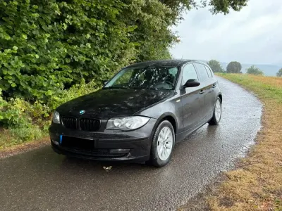 Gebraucht BMW 118 143 PS (105 kW) 2008 Schwarz Kleinwagen
