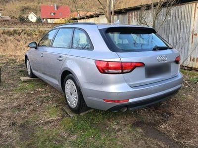 Gebraucht Audi A4 Comfort 150 PS (110 kW) 2016 Silber Kombi