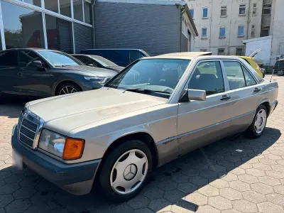 Gebraucht Mercedes 190 136 PS (100 kW) 1992 Limousine