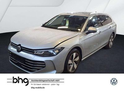 Silber Gebraucht 2025 VW Passat Business Limousine | 35.930 € (Fairer Preis)